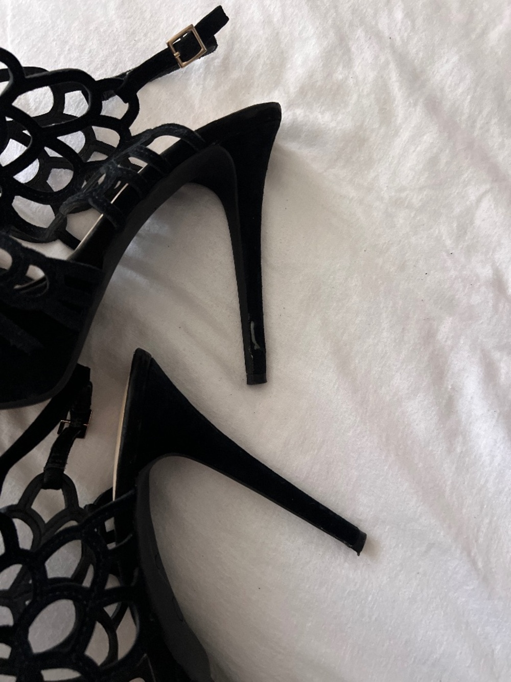 Jessica Simpson Women's Weslynn Platform Pump - Picture 5 of 6